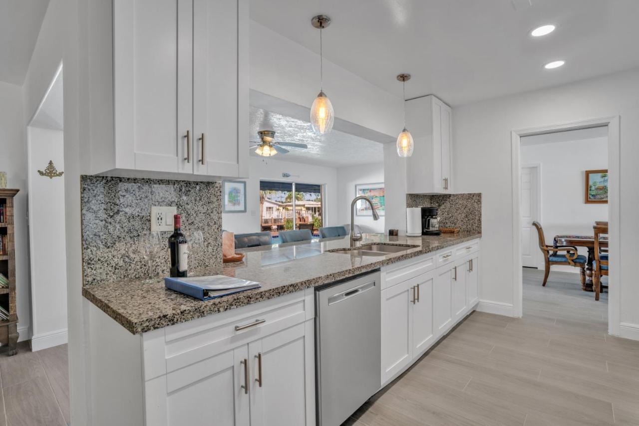 4 Bd Near Beach Spacious Solar Heated Pool Waterfront Home Pompano Beach Exterior foto